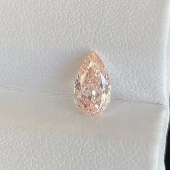 𝑃𝑖𝑛𝑘 𝐷𝑖𝑎𝑚𝑜𝑛𝑑𝑠