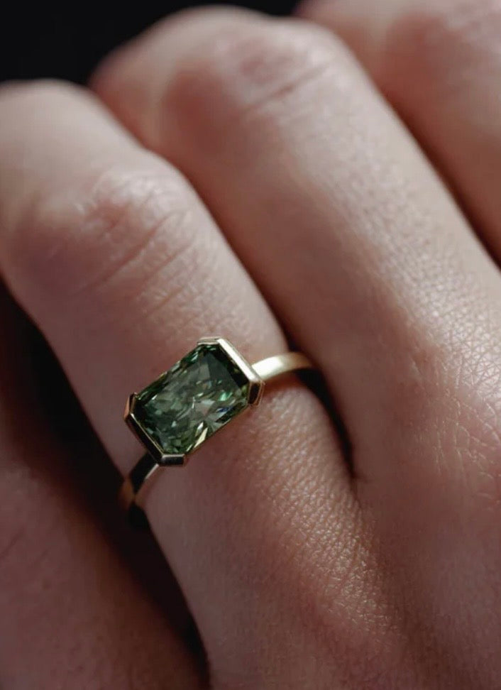 𝑀𝑎𝑑𝑜𝑛𝑛𝑎