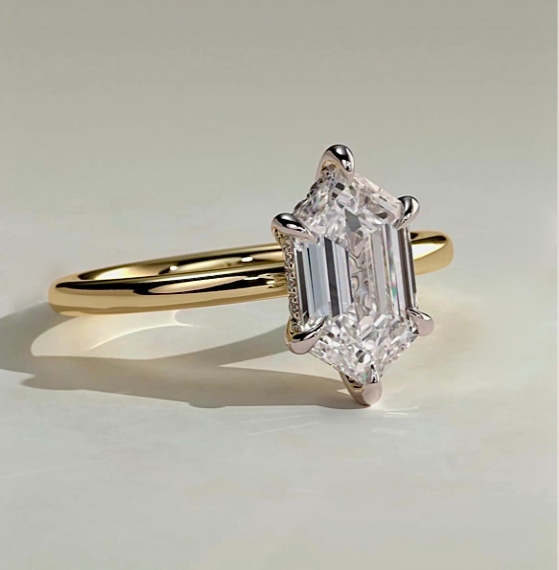 𝐷𝑎𝑛𝑖𝑘𝑎 - 𝑇ℎ𝑒 𝑀𝑜𝑟𝑛𝑖𝑛𝑔 𝑆𝑡𝑎𝑟