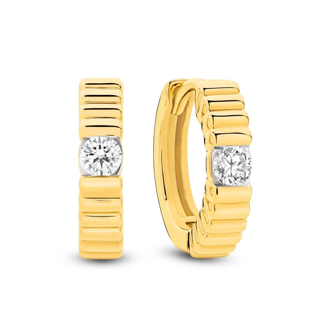 18K Gold Fluted 0.14ct Diamond Huggies