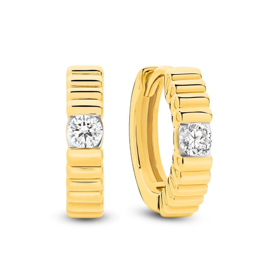 18K Gold Fluted 0.14ct Diamond Huggies