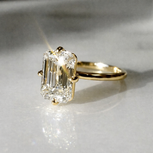 𝐸𝑠𝑚𝑒𝑟𝑎𝑙𝑑𝑎 - 𝑇ℎ𝑒 𝐸𝑚𝑒𝑟𝑎𝑙𝑑