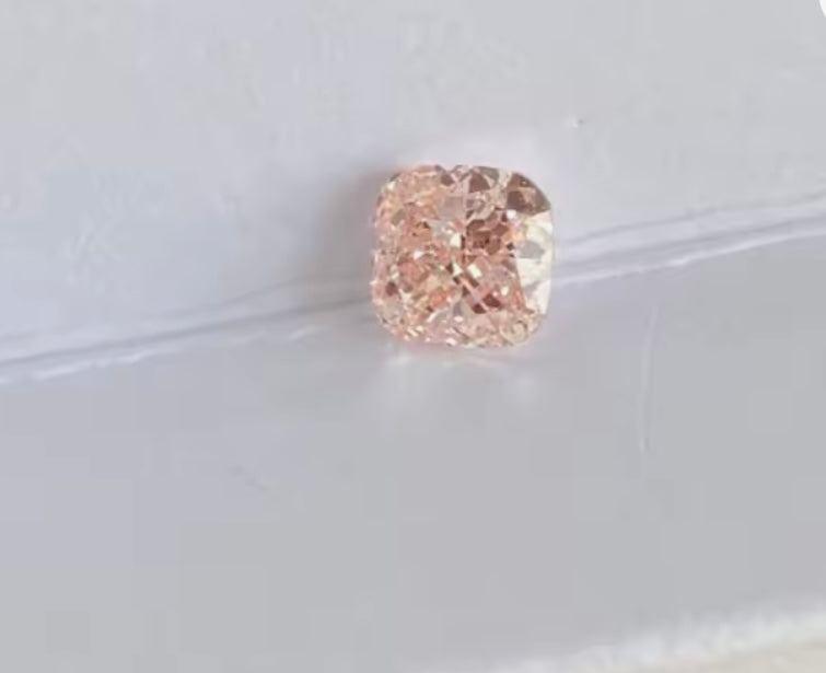 𝑃𝑖𝑛𝑘 𝐷𝑖𝑎𝑚𝑜𝑛𝑑𝑠