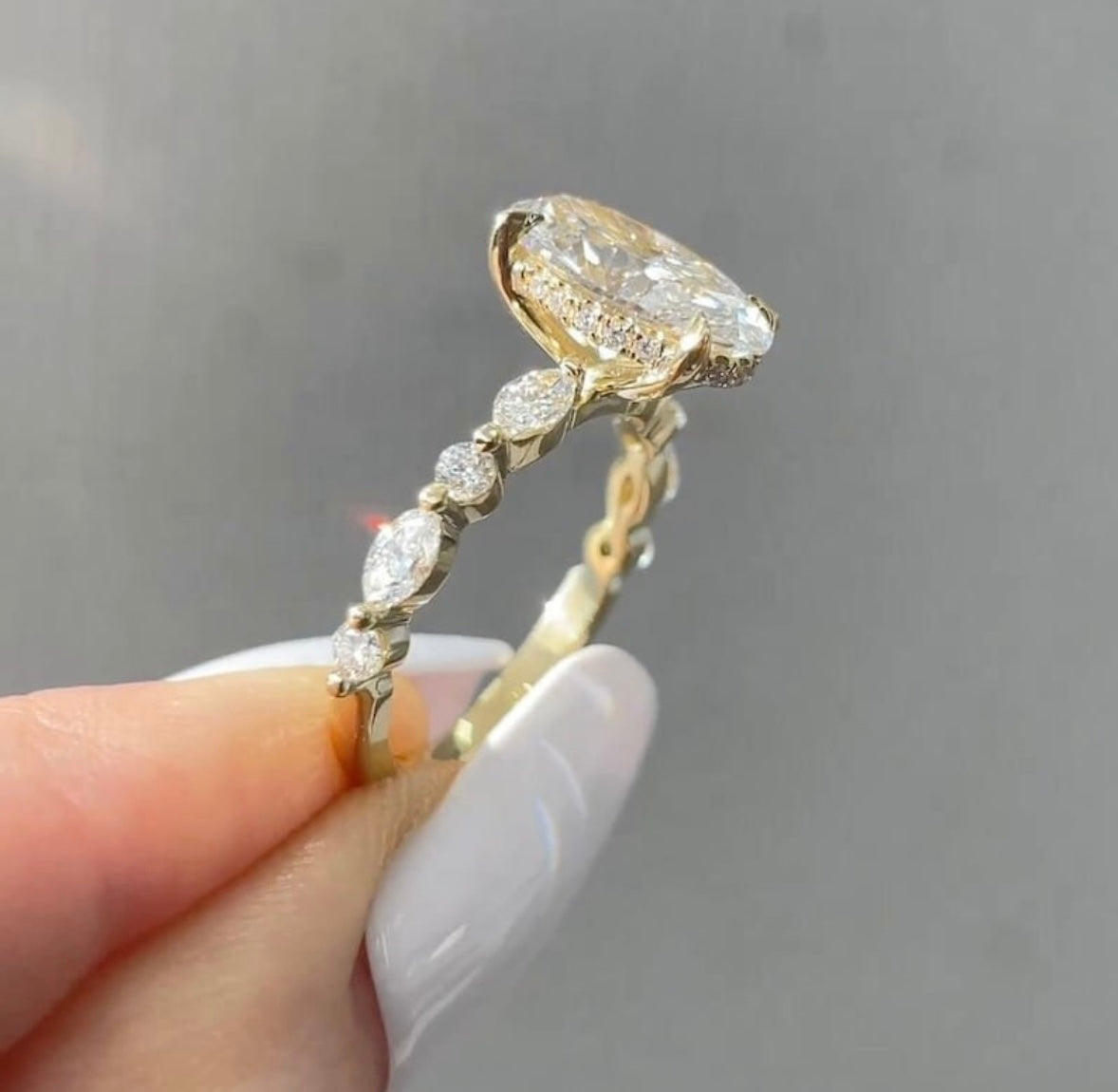 𝐽𝑎𝑧𝑚𝑖𝑛𝑒