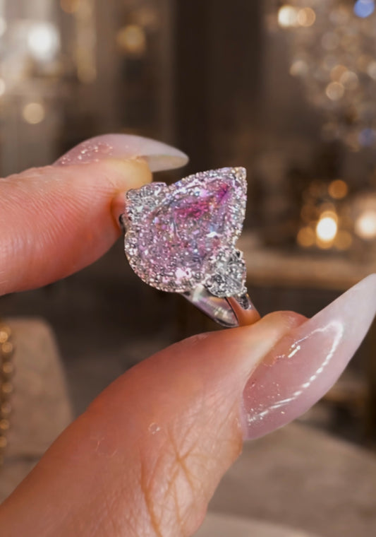 𝐵𝑒𝑙𝑙𝑒 - 𝑇ℎ𝑒 𝐵𝑒𝑎𝑢𝑡𝑖𝑓𝑢𝑙 𝑂𝑛𝑒