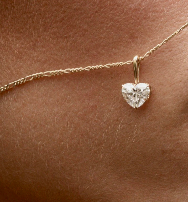 𝐷𝑖𝑎𝑚𝑜𝑛𝑑 𝑃𝑒𝑛𝑑𝑎𝑛𝑡 - 𝐸𝑙𝑜𝑛𝑔𝑎𝑡𝑒𝑑 𝐵𝑎𝑖𝑙