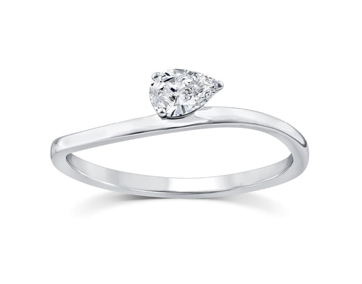 9K Gold 0.20ct Diamond Pear East-West Ring