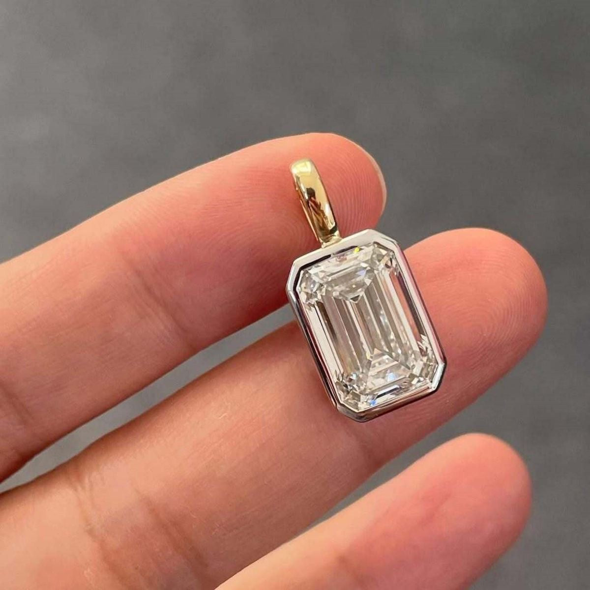 𝐷𝑖𝑎𝑚𝑜𝑛𝑑 𝑃𝑒𝑛𝑑𝑎𝑛𝑡 - 𝐵𝑒𝑧𝑒𝑙