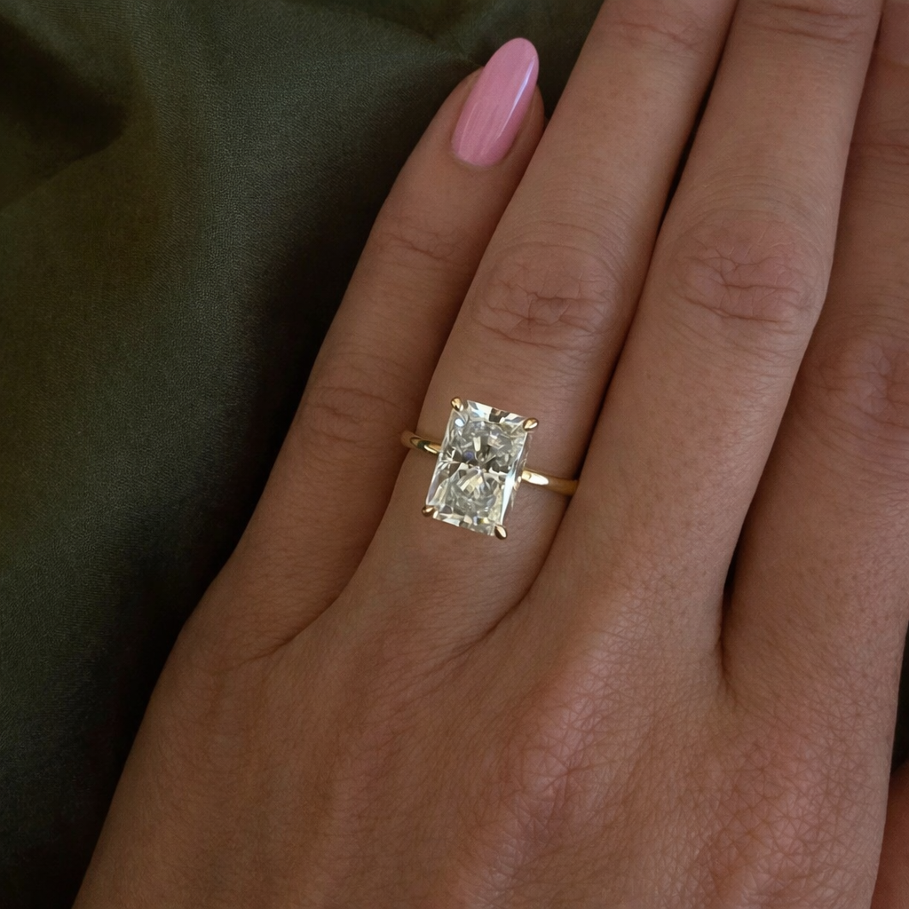 𝐴𝑠𝑡𝑟𝑖𝑑 - 𝑇ℎ𝑒 𝐷𝑖𝑣𝑖𝑛𝑒𝑙𝑦 𝐵𝑒𝑎𝑢𝑡𝑖𝑓𝑢𝑙 𝑂𝑛𝑒