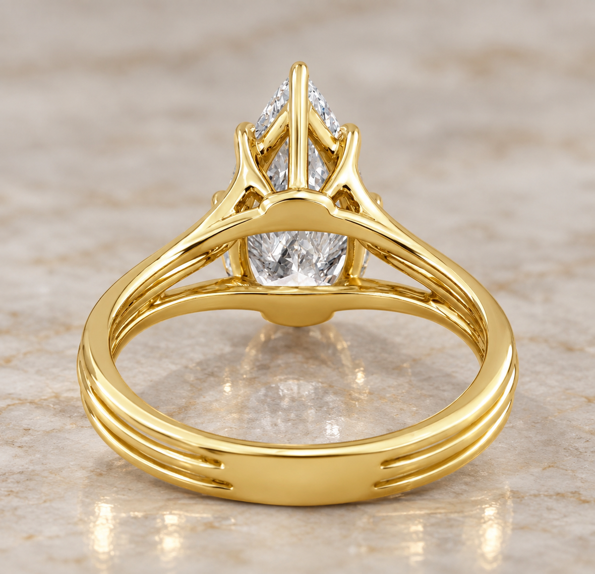 9K Gold 2ct Diamond Pear Split Band Ring