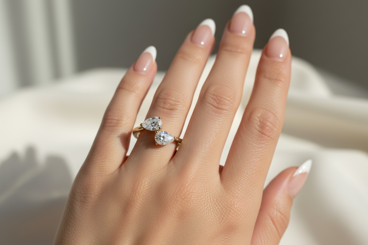 Ring with French tips - maximum sparkle